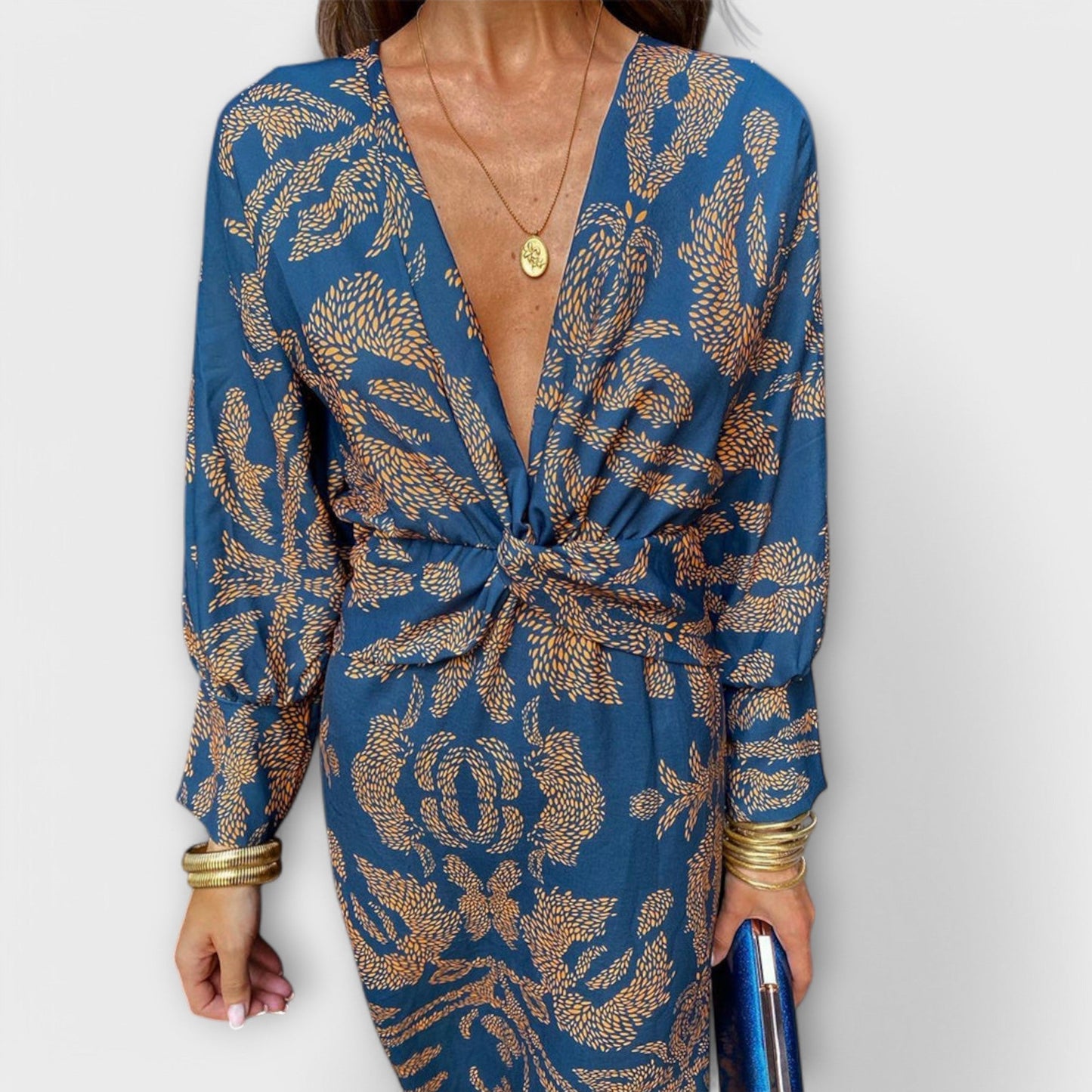 Oriana – Elegant Long-Sleeve Dress