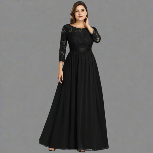Anneliese | Premium Dress with Lace for Elegant Curves