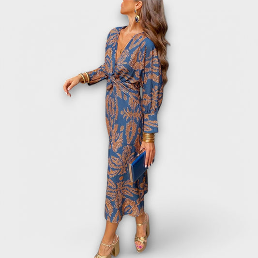 Oriana – Elegant Long-Sleeve Dress