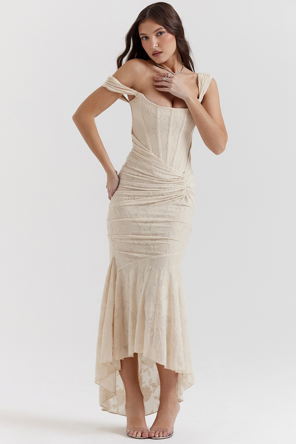 Dove - Elegant Slim Cut Lace Maxi Dress